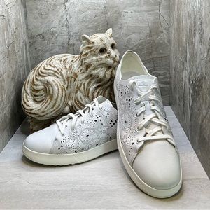 EUC Cole Haan GrandPro Laser Cut Leather Sneakers Size 9